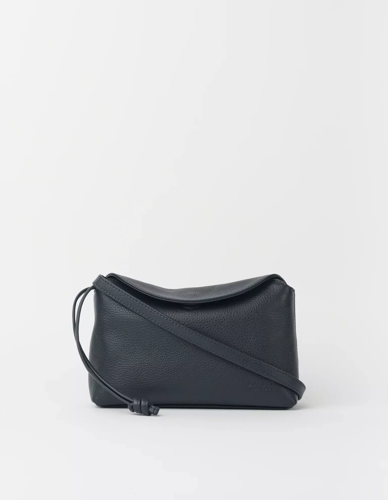 O MY BAG Sienna Mini Universe Blue Soft Grain Leather Handtasche Leder blau